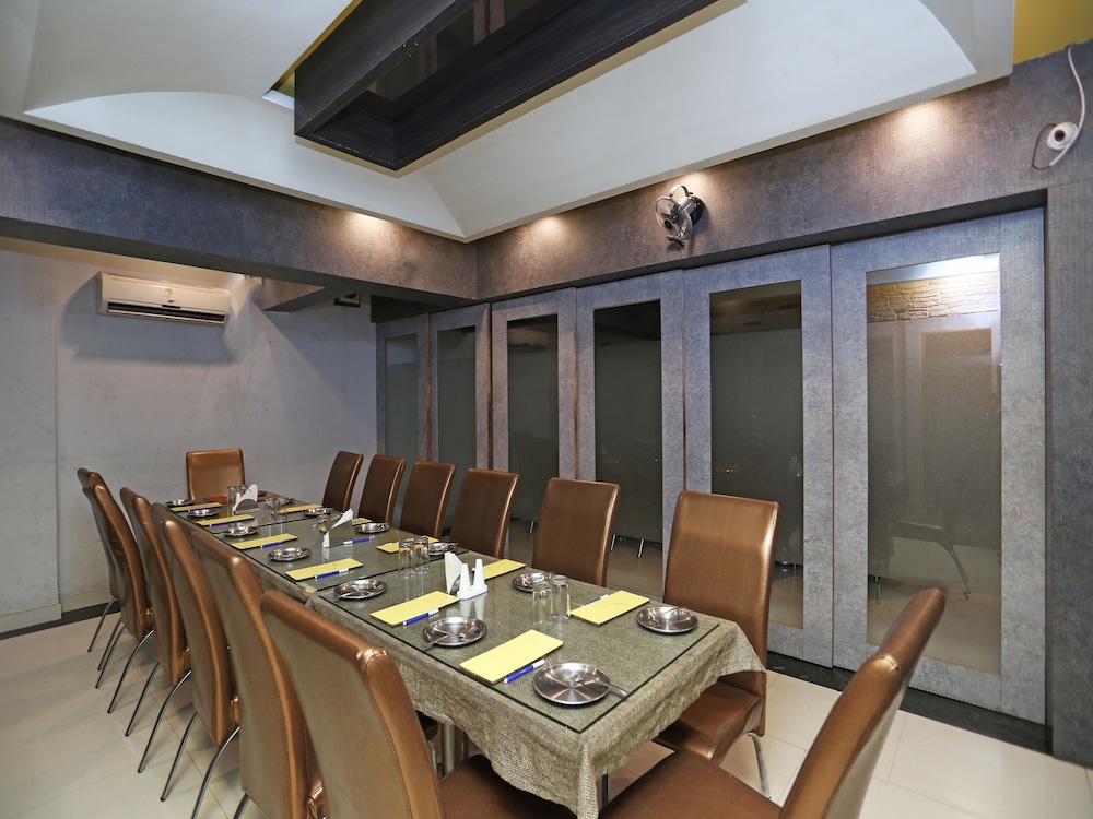 meeting & event spaces