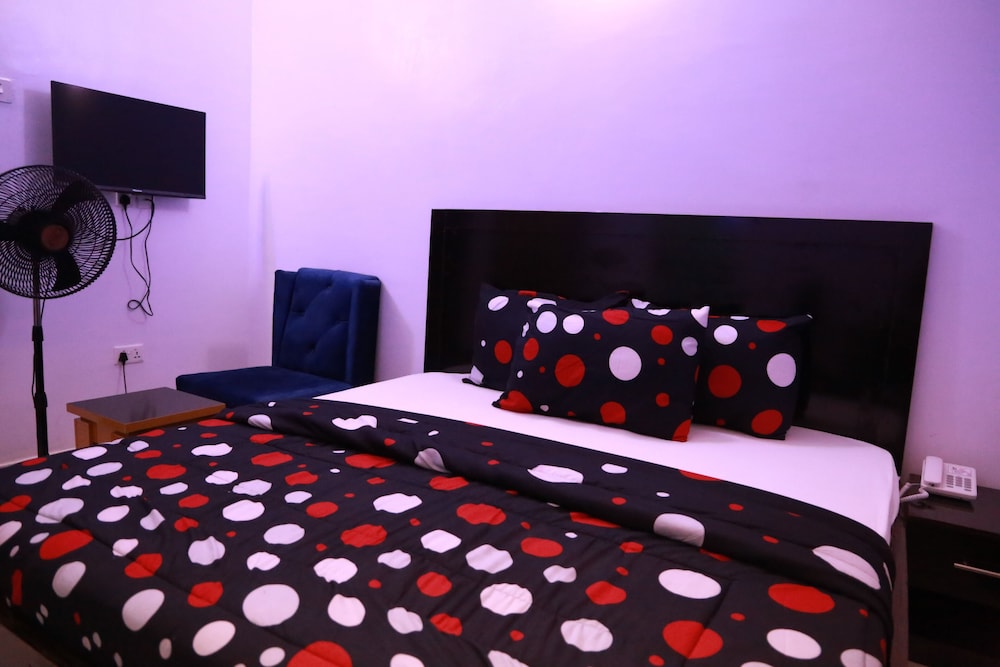 danahotelandsuites view 5