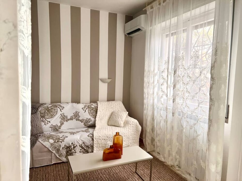 Rebecca s Sanremo Collection I view 5