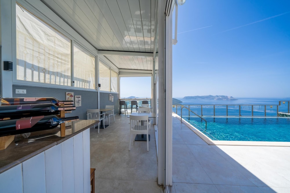 Un Amor Otel (+16) - Image 103