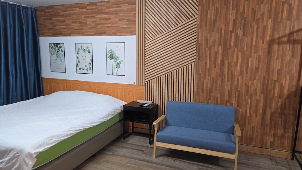 IMPACT Muang Thong Thani,daily rental room, Muang Thong Popular Condo C5