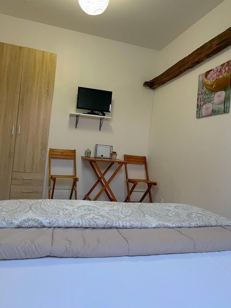 Felicidade Hostel