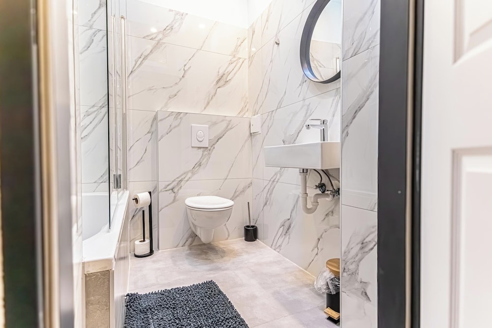 9BR Apts in the Heart of Vienna