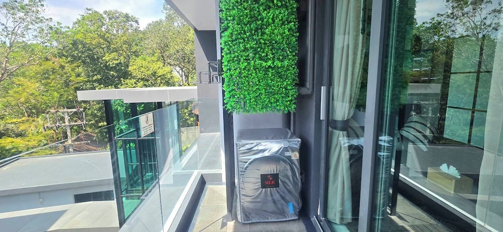 A202 - One Bedroom Partial Seaview Serviced Apartment, Ao Nang Beach