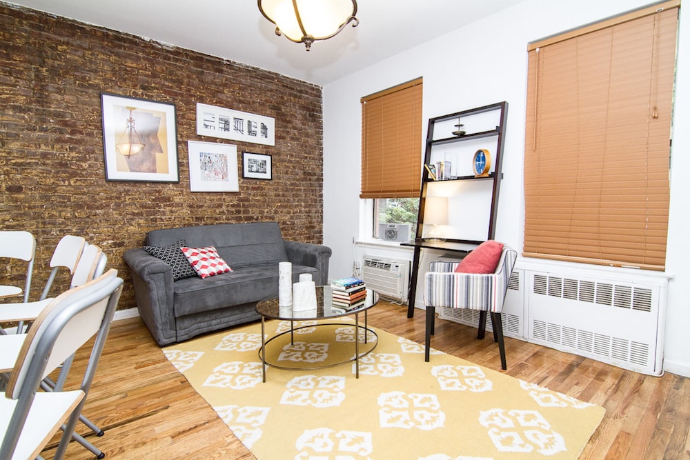 Superior Gramercy Apartments