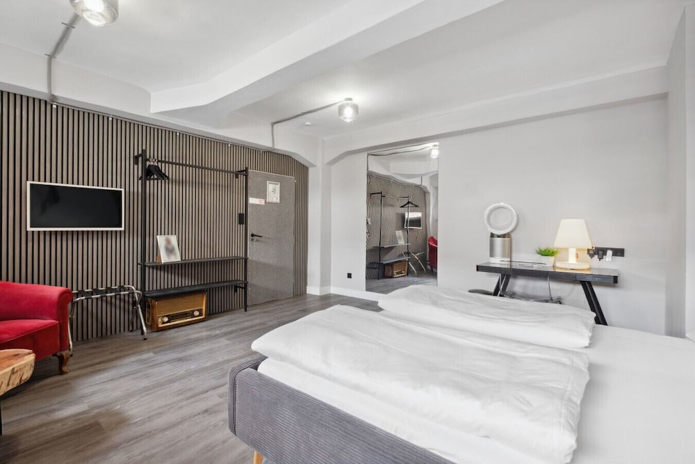The Room 44