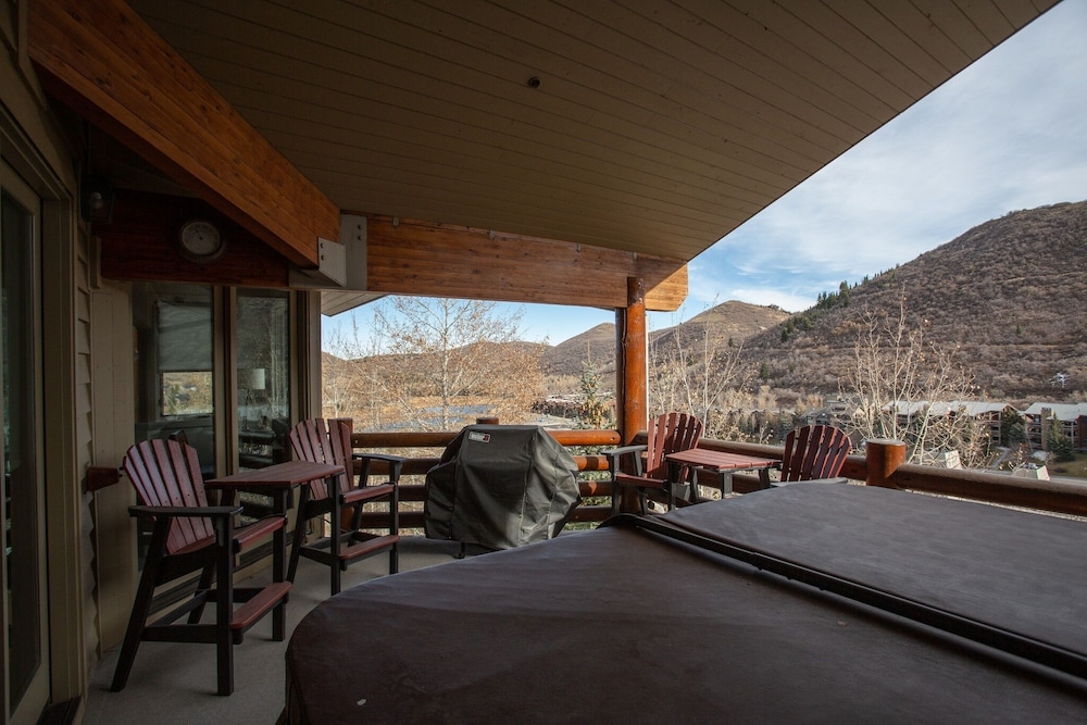 Trail's End Lodge at Deer Valley Resort - Three Bedroom Residence with Spa #506 3 Condo