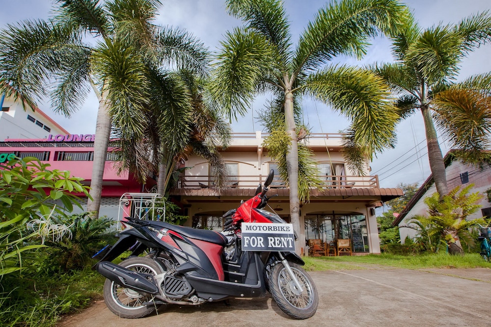 Klong Muang Sunset Hotel