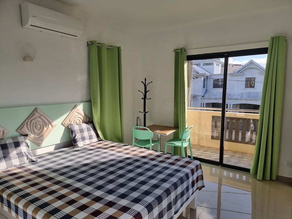 Studio Solitaire Ideal for two Adults