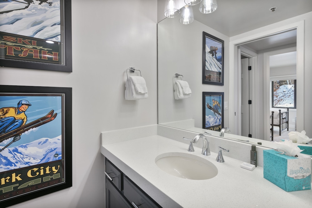 105 - Three Bedroom with Spa Ridgepoint 3 Condo