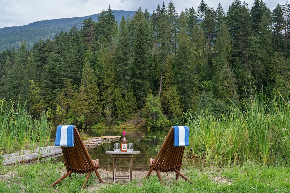Revelstoke Lakehouse by Revelstoke Vacations