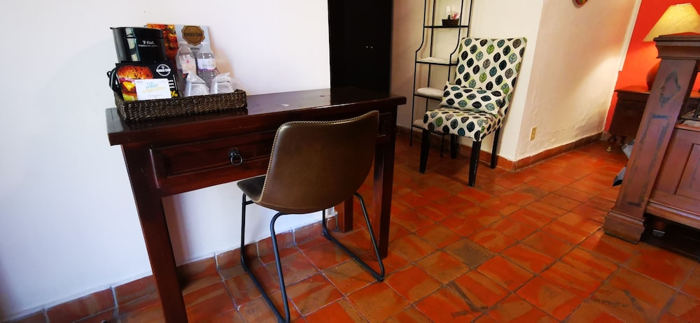 Hotel Rosa Morada