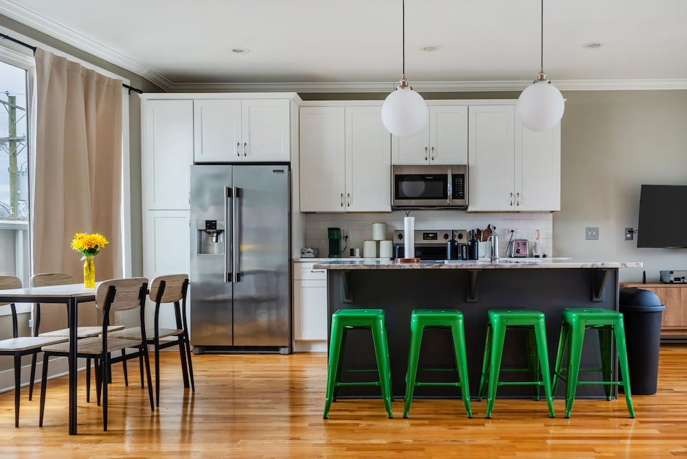 Modern Nashville Townhouse Rooftop Garage
