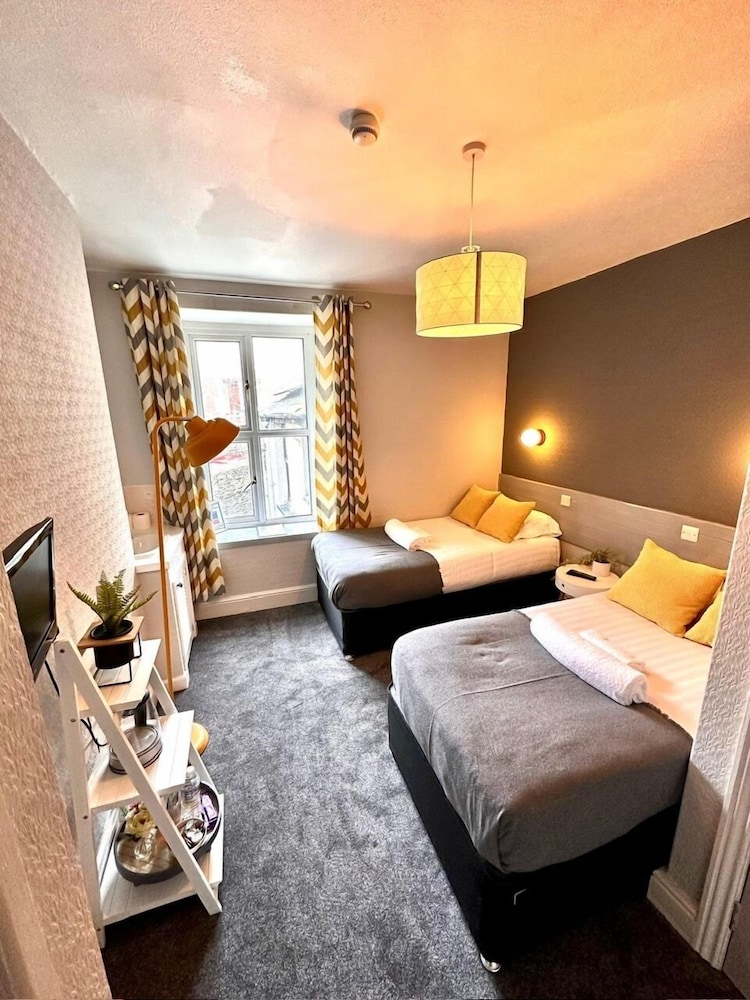 gwesTY Guest House