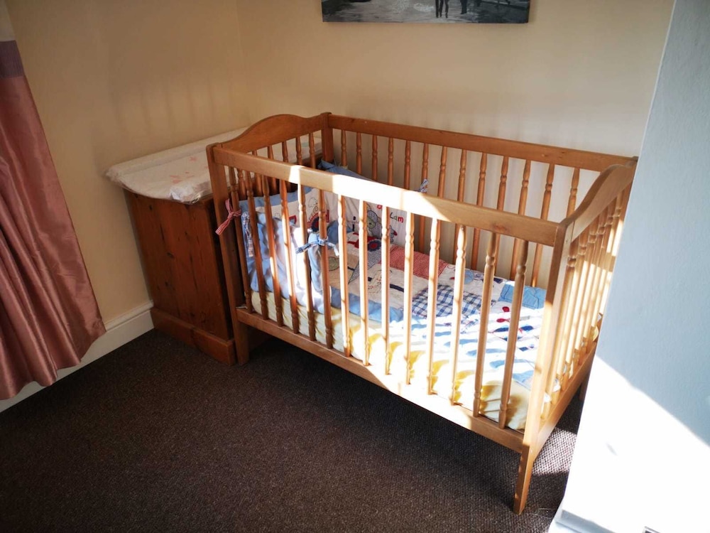 Charming 5-bed House in Boston Lincolnshire view 3