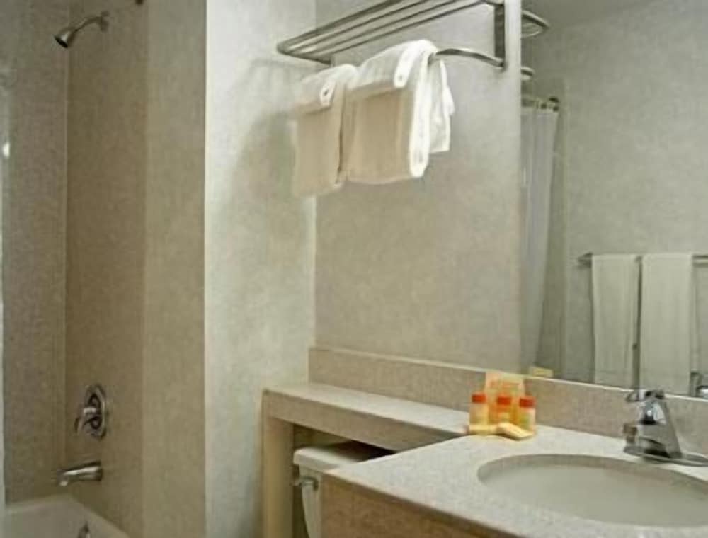 Days Inn by Wyndham Ridgefield - Property Image 10