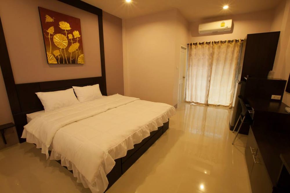 Chiang Kham Grand Villa