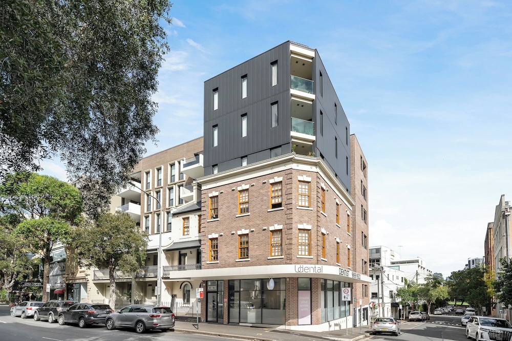 Elizabeth Street Apartments