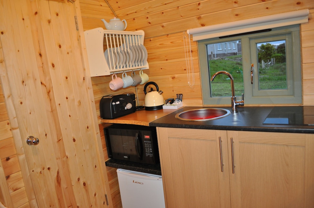 Hebrides Bothy - Glamping