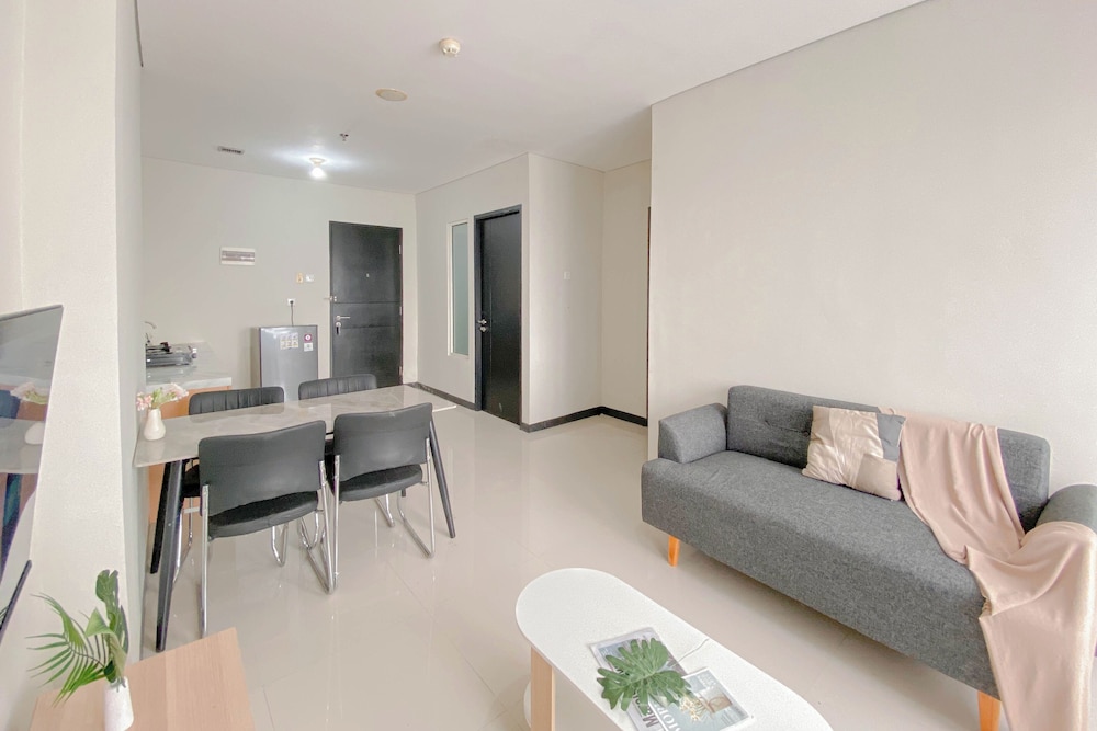 Great Deal And Spacious 2Br At Nifarro Park Apartment