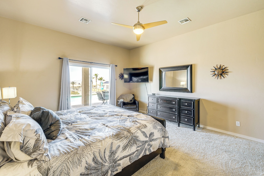 Lake View & Games: Spacious Oasis in Lake Havasu!