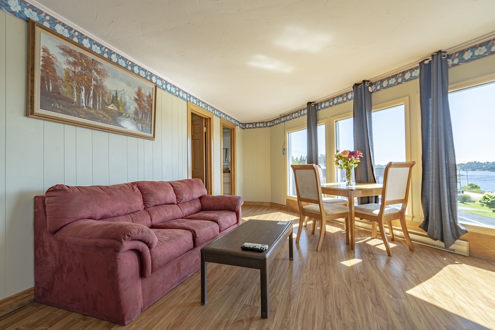 NovaStar Motel On The Lake