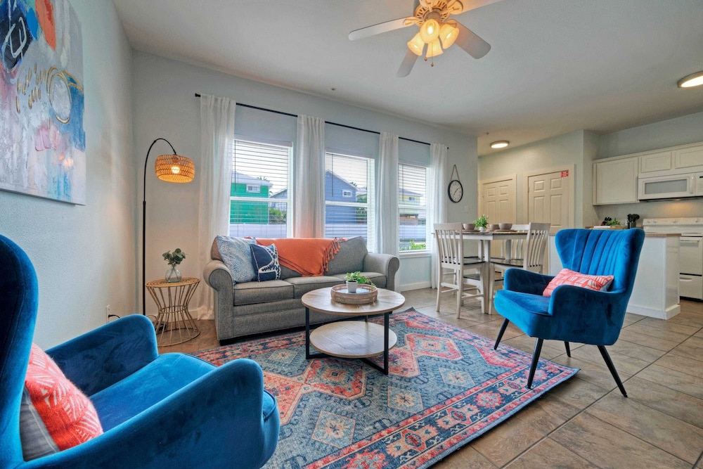 Costa Bahia Condos Sleeps 26, Pool, Short Beach Stroll