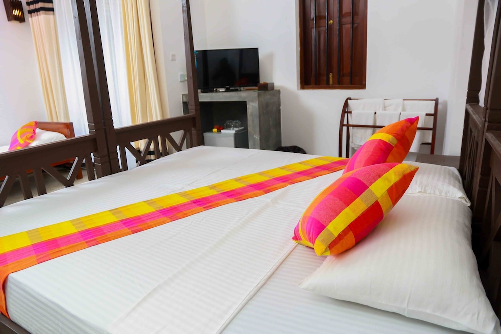 Lagoon Boutique Hotel