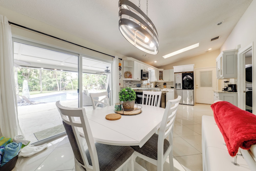 Fishing Dock & Canal Views: Fort Lauderdale Home!