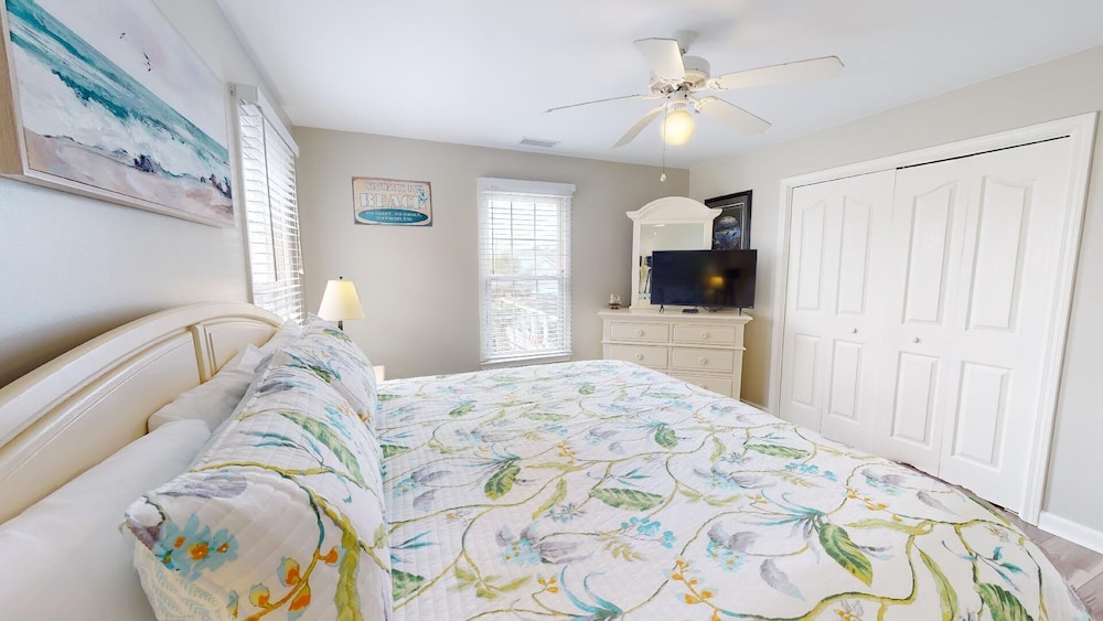 Dolphin Watch Tybee Vacation Rentals