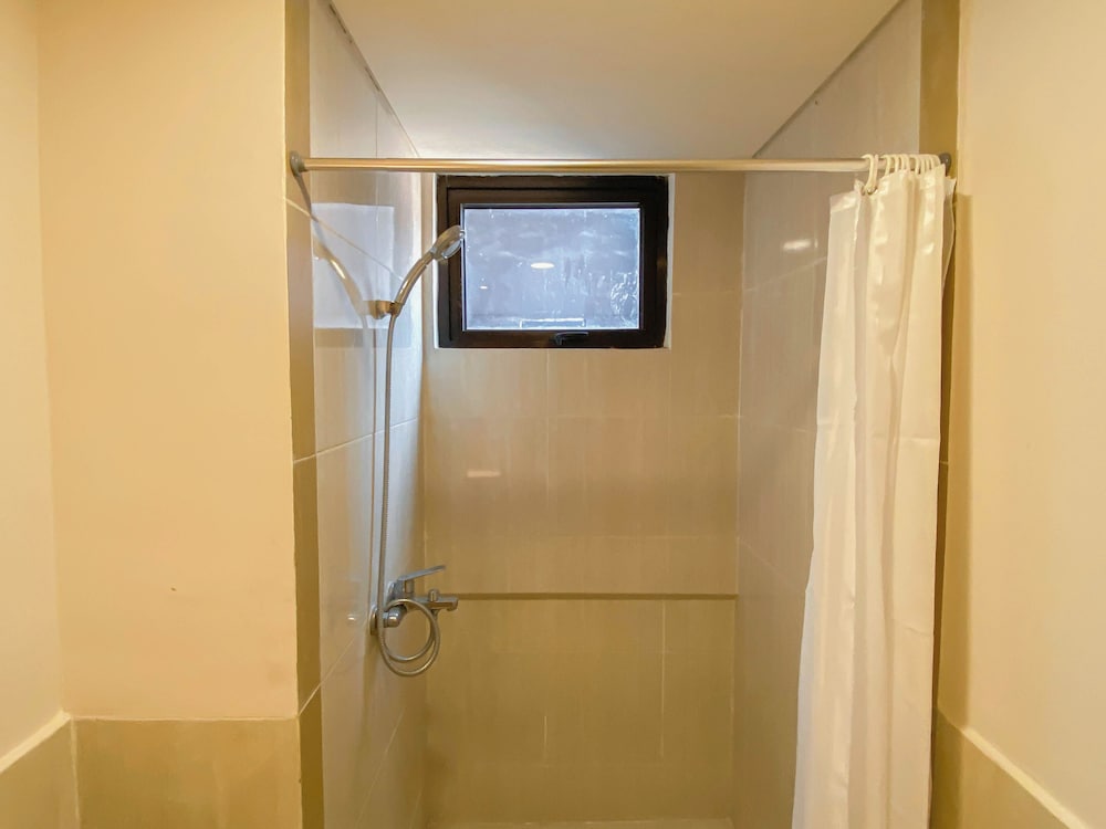Spacious And Cozy 2Br With Extra Room At Meikarta Apartment