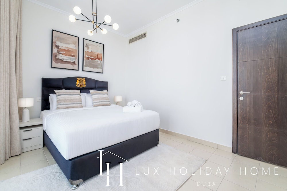 LUX The Dubai Marina View Suite 2