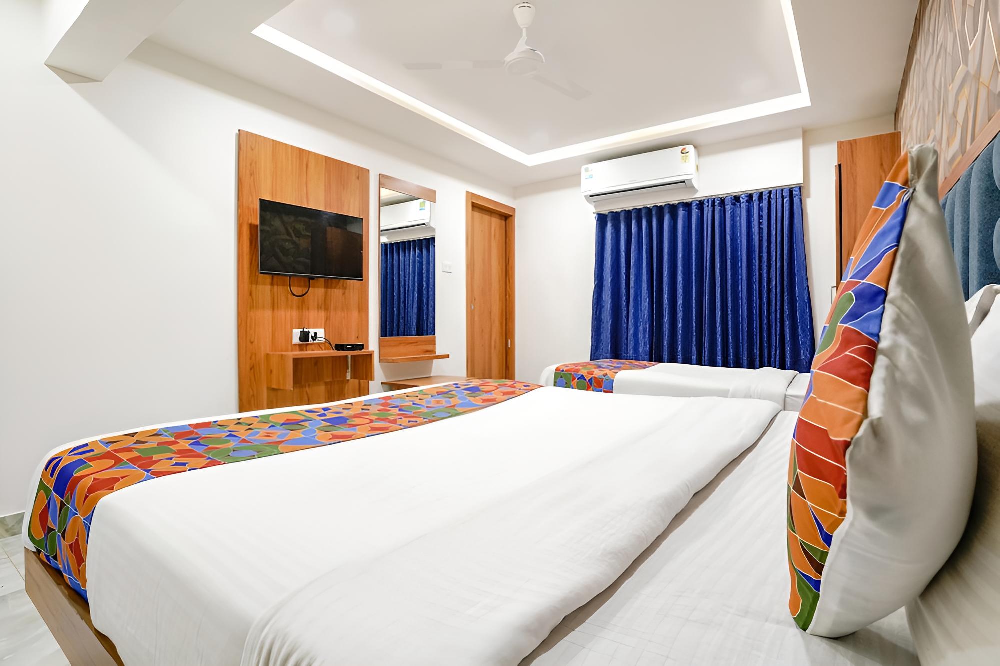 Fabhotel Nobel Inn view 3