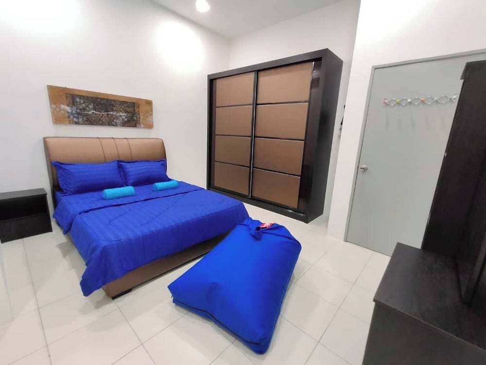 Nur Hartamas Homestayportdickson