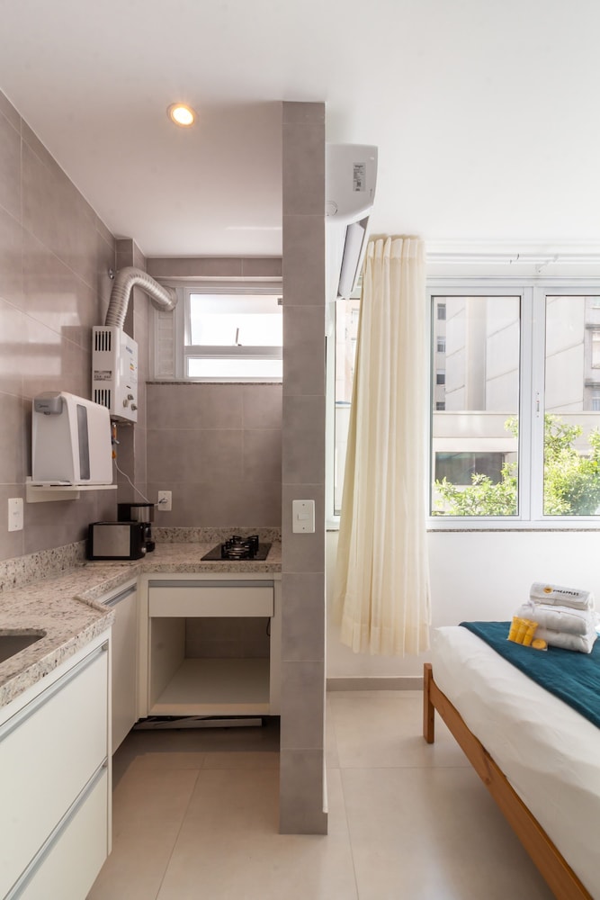 5 Minutes From Copacabana Beach Bi202