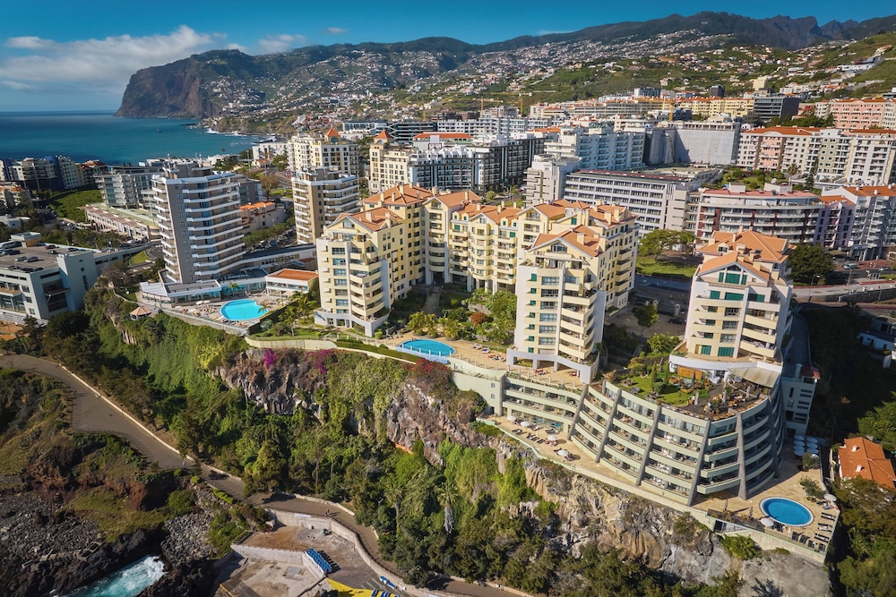 IVIS Home By HR Madeira