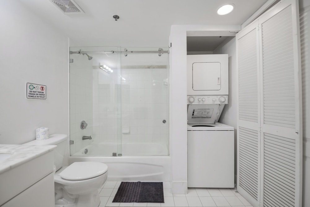 City Views Condo on 31st F at Brickell