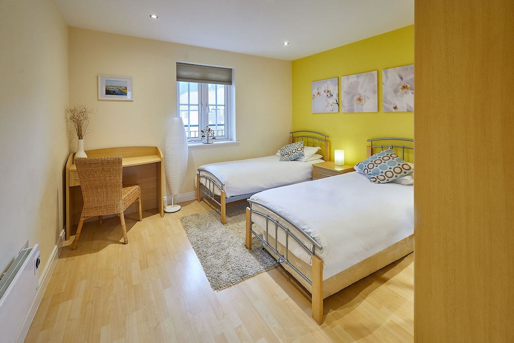 Host Stay Seal View