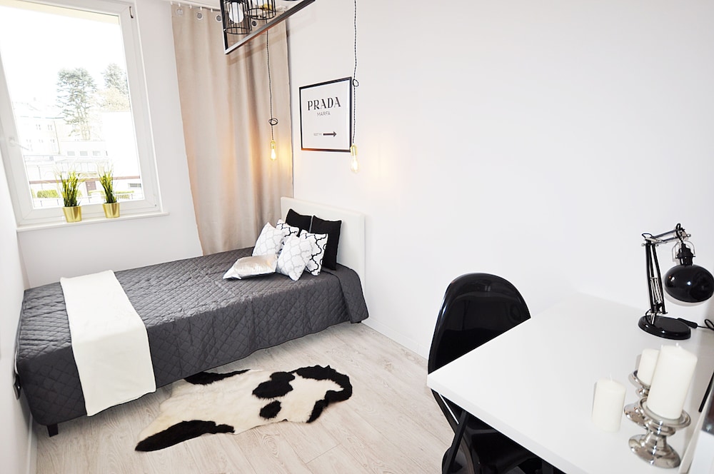 M11 Outstanding Apartment with Balcony view 2