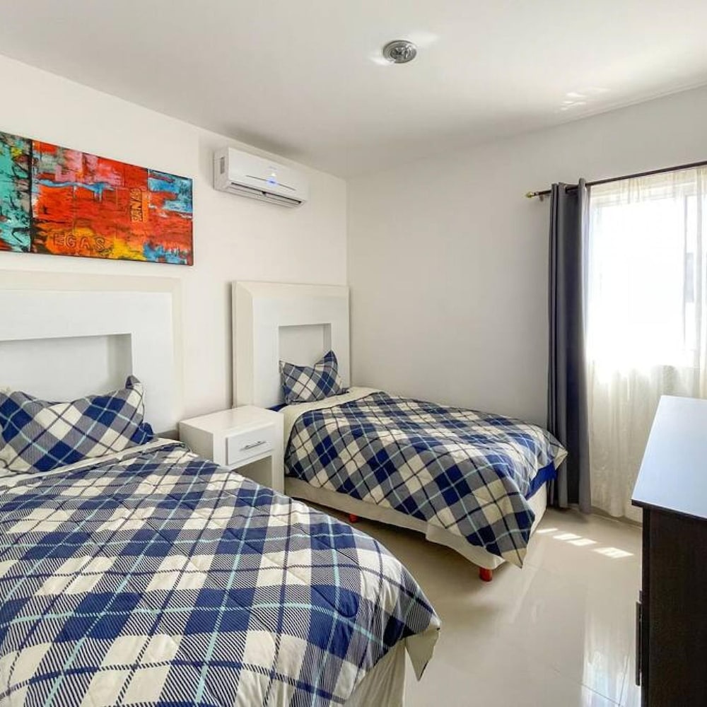 Prime Location House at Cerritos Great Price
