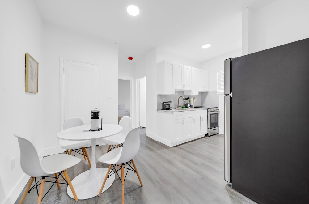Historic 2 Bedroom Hidden Gem