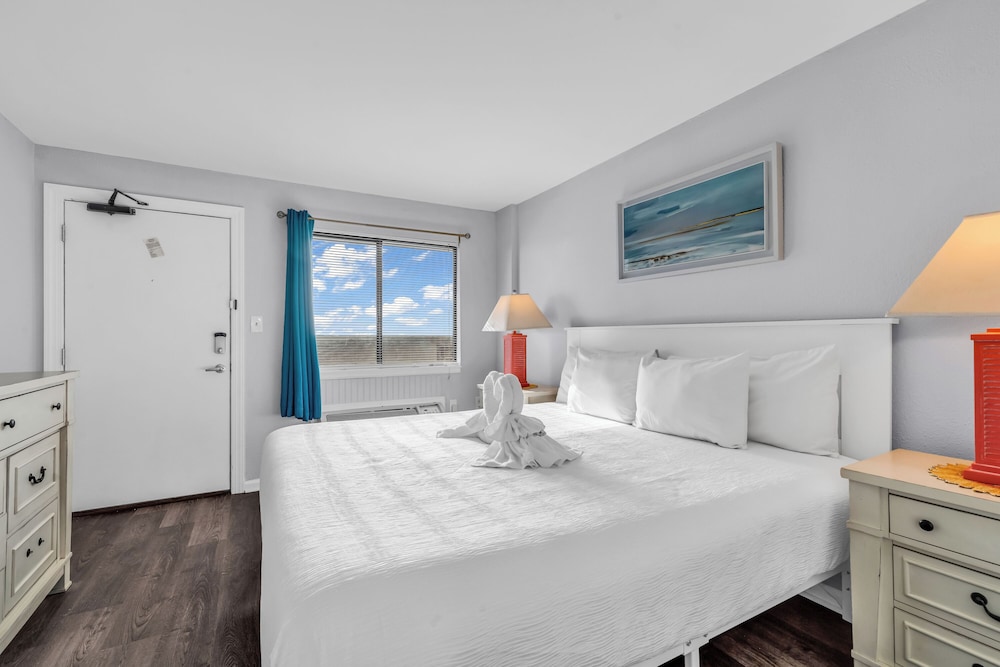 Bluewater Resort 1103