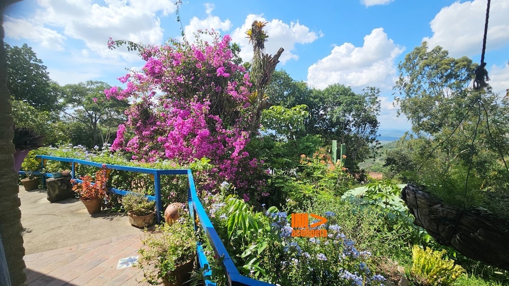 Casa de Meg - Charme na Serra Negra