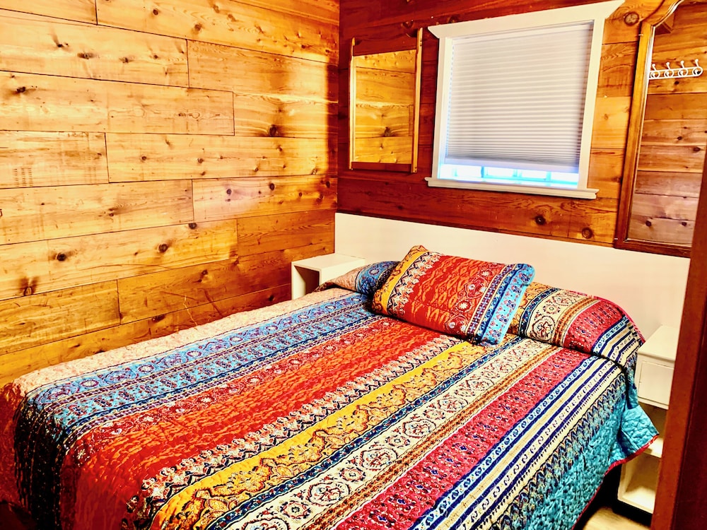 Peachland Beach Resort