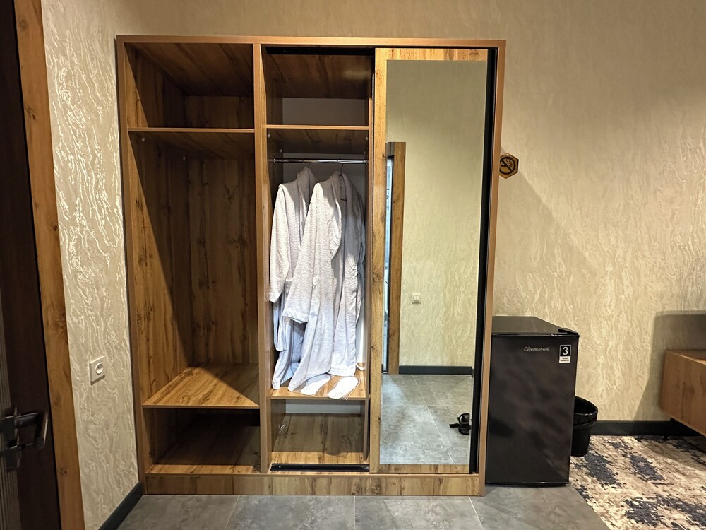 Safia Guest House