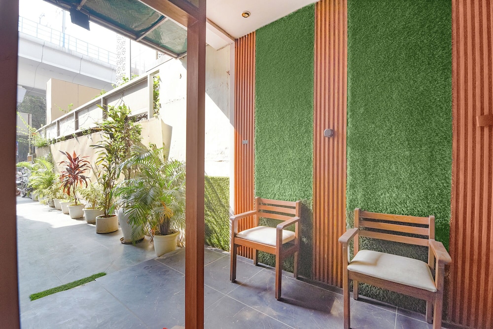 Fabhotel Atithi