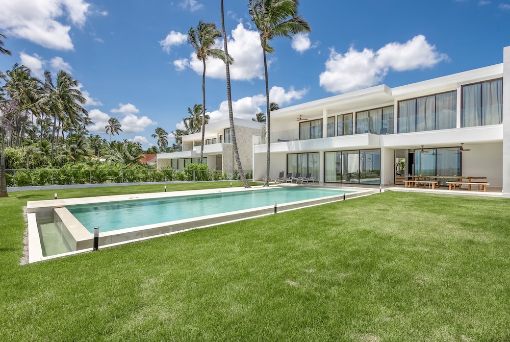 A Tale of Luxury Serenity and Oceanfront Bliss