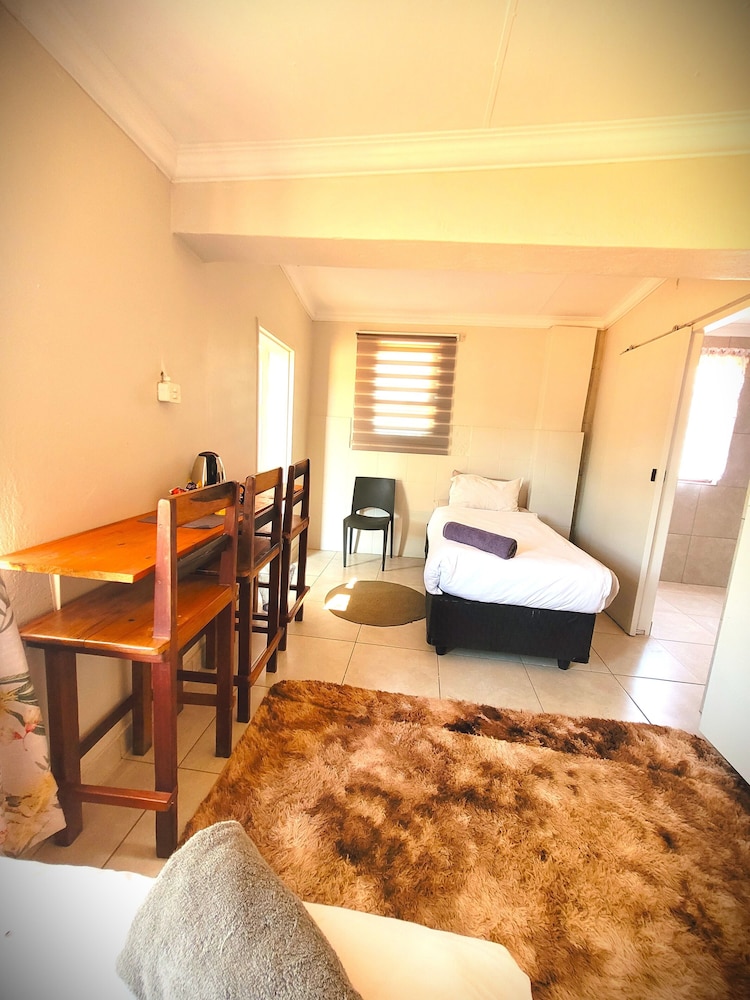 VIVO LODGE