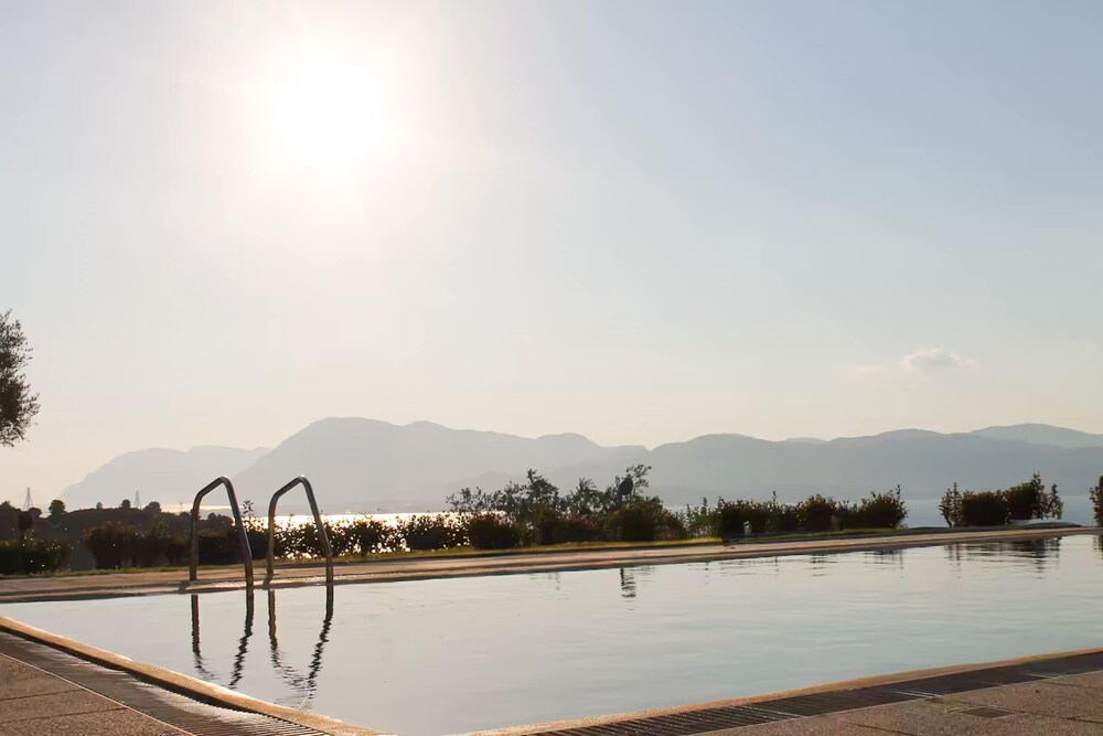 Oka Aqua Paradise - Panoramic Seaview With Pool