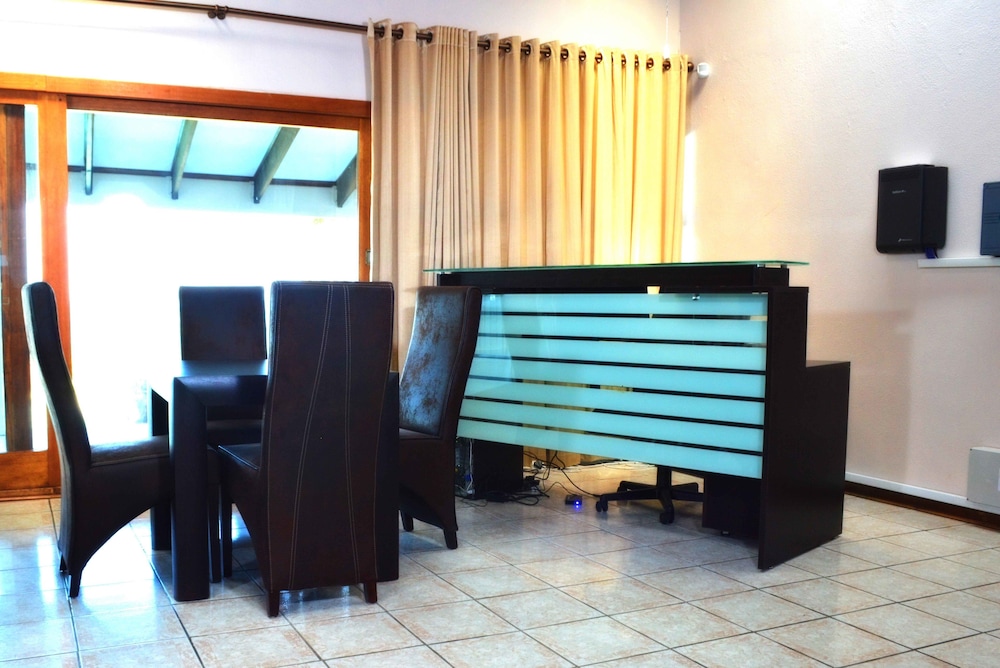 Empoza Seaview Guesthouse